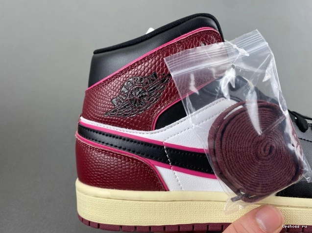 1 OG FQ7818-101 Jordan  Red High Air Black  0401